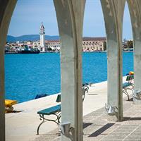 /images/apkg/1010/zakynthos_-_town_view-4828596-500.jpg