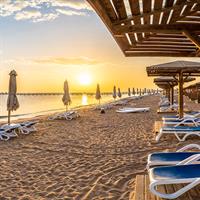/images/apkg/1018/egypt_-_hurghada_-_sundbeds_at_beach-1143328-500.jpg