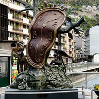 /images/apkg/13031/andorra_la_vella_-_dali_nobility_of_time_sculpture-1146452-500.jpg