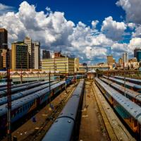 /images/apkg/2652/johannesburg_-_trains_in_line-776299-500.jpg
