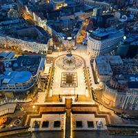 /images/apkg/2661/skopje_-_macedonia_square_aerial_view-1144710-500.jpg
