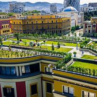 /images/apkg/2665/tirana_-_rooftop_garden_and_cityscape-1144684-500.jpg