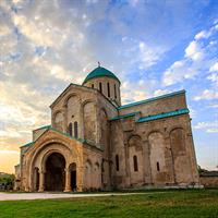 /images/apkg/3275/kutaisi_-_bagrati_cathedral-6252657-500.jpg