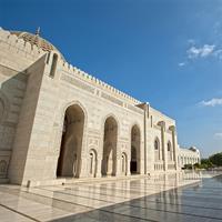/images/apkg/3919/oman_-_muscat_-_sultan_qaboos_grand_mosque-1006121-500.jpg