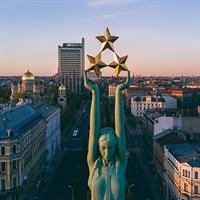 /images/apkg/3966/riga_-_freedom_monument-1150744-500.jpg