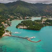 /images/apkg/3996/praslin_island_-_aerial-4674638-500.jpg