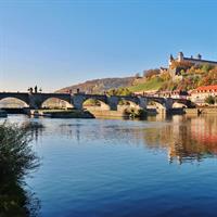 /images/apkg/56/wurzburg_-_old_main_bridge-3354569-500.jpg