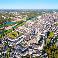 View of Normandy and the Loire Valley: Chauffeured Collection (Paris - Bayeux - Mont Saint Michel - Tours)