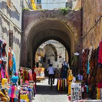 /images/apkg/995/essaouira_-_bazaar_street-1114895-500.jpg