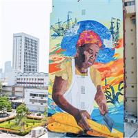 7. City tour in regular chiva