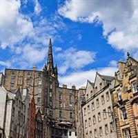 /images/asst/1019/edinburgh_-_city_streets_-677579-500.jpg
