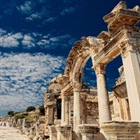 /images/asst/1289/kusadasi_-_ephesus_hadrian_arch-654010-500.jpg