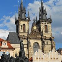 /images/asst/1752/prague_-_church_of_our_lady_in_front_of_tyn-684787-500.jpg