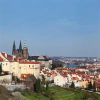 /images/asst/1752/prague_-_old_town_-654136-500.jpg