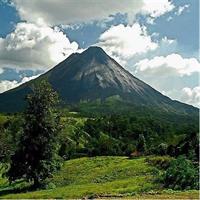 Arenal Volcano Hike and Hot Springs Tour from San Jose