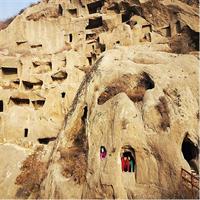 All-inclusive Day Tour to Ming Emperor's Tomb Sacred Path and Guyaju Dwelling