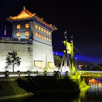 3-Hour Xi'an Evening Tour of Squares and Music Fountain