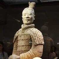 1-Day Xi'an Tour with the Terracotta Warriors, Cave Dwelling and City Wall