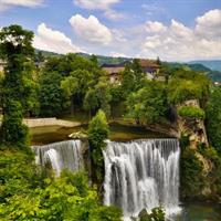 /images/asst/3258/sarajevo_-_jajce_waterfalls_-774031-500.jpg