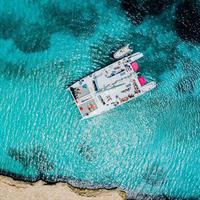 Antilla Shipwreck and Catalina Bay Snorkel Sail