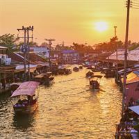 Amphawa Floating &amp; Maeklong Railway Train Market Private Tour