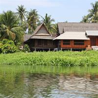 Authentic Neapolitan Cooking Class in Naples with a Local Family