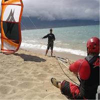 2.5-Hour Private Kiteboarding Lessons at Kanaha Beach in Kahului