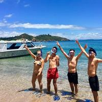 Hole in the Rock Cruise &amp; Island Tour - with two island stopovers