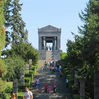 /images/asst/5650/belgrade_-__monument_to_the_unknown_hero-671800-500.jpg