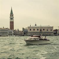 /images/asst/71/venice_-_boat_-723553-500.jpg