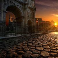 Amazing Sunrise Tour in Rome