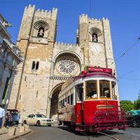 /images/asst/74/lisbon_-_cathedral_and_tram-671337-500.jpg