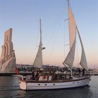 Algarve Tour w/ Benagil caves and Lagos city