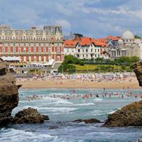 Biarritz and French Coast Small Grop Tour from San Sebastian