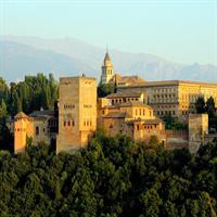 Alhambra: Skip-the-Line to Nasrid Palaces &amp; Generalife