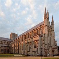 Journey Through Winchester&#x27;s Past