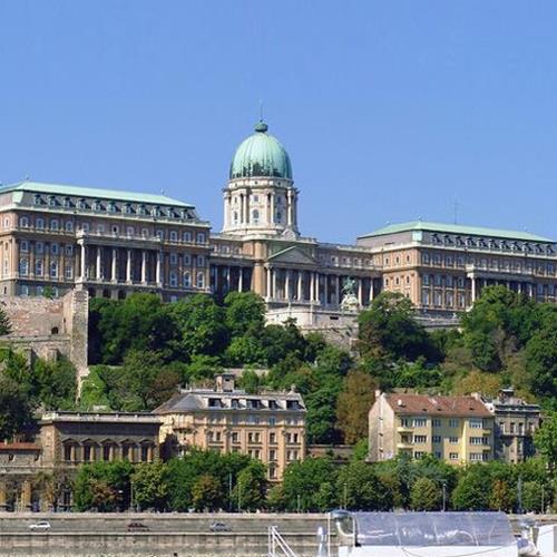 /images/asst/986/budapest_-_buda_castle_-704477-500.jpg