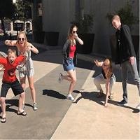 Adventurous Scavenger Hunt in Chicago by Zombie Scavengers