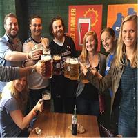 Bikes, Bites, and Brews: Chicago&#x27;s Signature Dishes Bike Tour