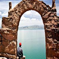Full-Day Tour to the Floating Islands of Uros &amp; Taquile Including Lunch