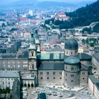 /images/packages/austria/salzburg-cathedralfromhohensalzburg-500.jpg