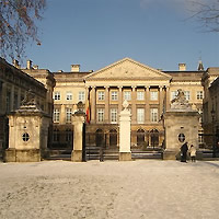 /images/packages/belgium/brussels-palaisdelanation-500.jpg