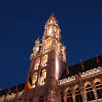 /images/packages/belgium/brussels-townhallbynight-500.jpg