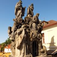 /images/packages/czechrepublic/prague-charlesbridgestatues-500.jpg