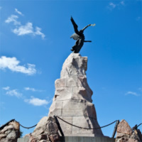 /images/packages/estonia/tallinn-rusalkamemorial-500.jpg