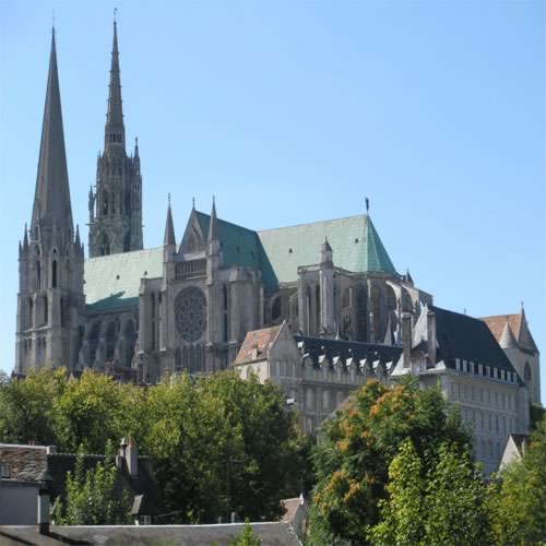 Old Church, Saint-Lunaire: Overall view, church and close with Calvary