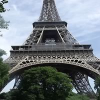 /images/packages/france/paris-eiffeltowerbottom500.jpg
