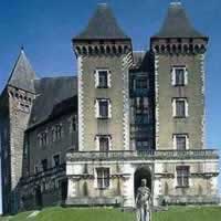 /images/packages/france/pau_chateauroyaldenavarre.jpg