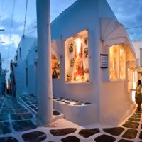 /images/packages/greece/mykonosisland-choravillagestreet-500.jpg