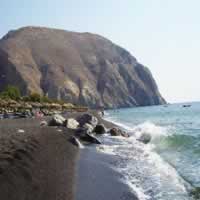 /images/packages/greece/santorini-perissa-coastline-500.jpg